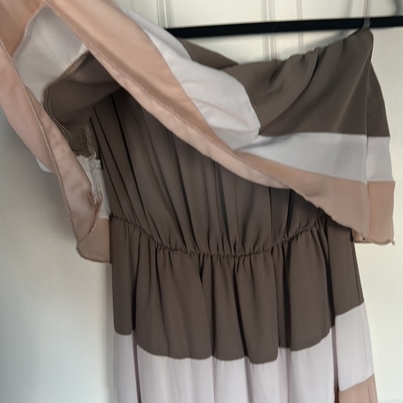Lovely day strapless, striped maxi dress size medium - Picture 2 of 3